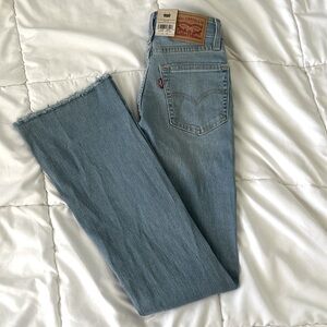 725 high rise bootcut levi’s jeans